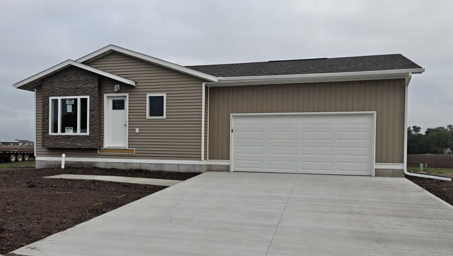 Under Construction - 160 Indianhead Drive - Mitchell, SD